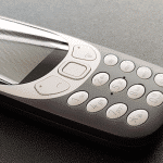 Le Nokia 3310 édition 2017 résiste aux chutes et aux voitures, mais pas à votre lave-vaisselle