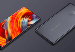 Téléphone au design réalisé par Starck, Xiaomi souhaite bientôt s'imposer en France.