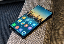 Le vivo nex et son écran borderless