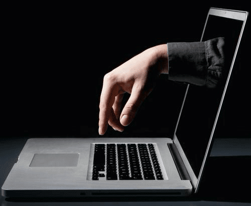 La Russie pourrait pratiquer de la surveillance de masse.