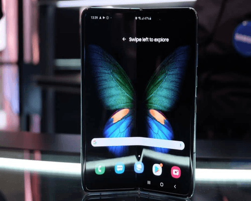 Samsung commercialise enfin son téléphone à l'écran pliable