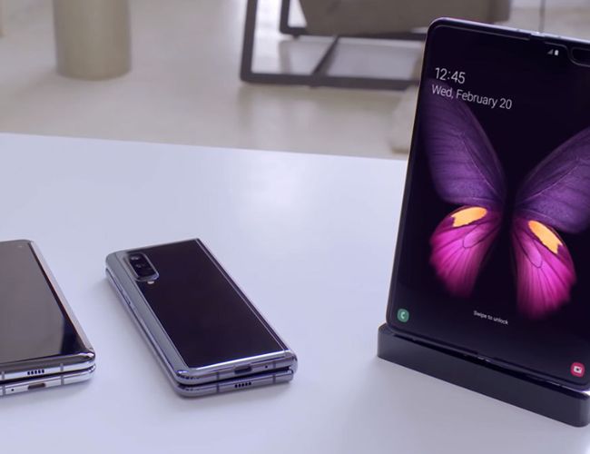 Après le Galaxy Fold, la mode des smartphones pliables à clapet rattrape Samsung.