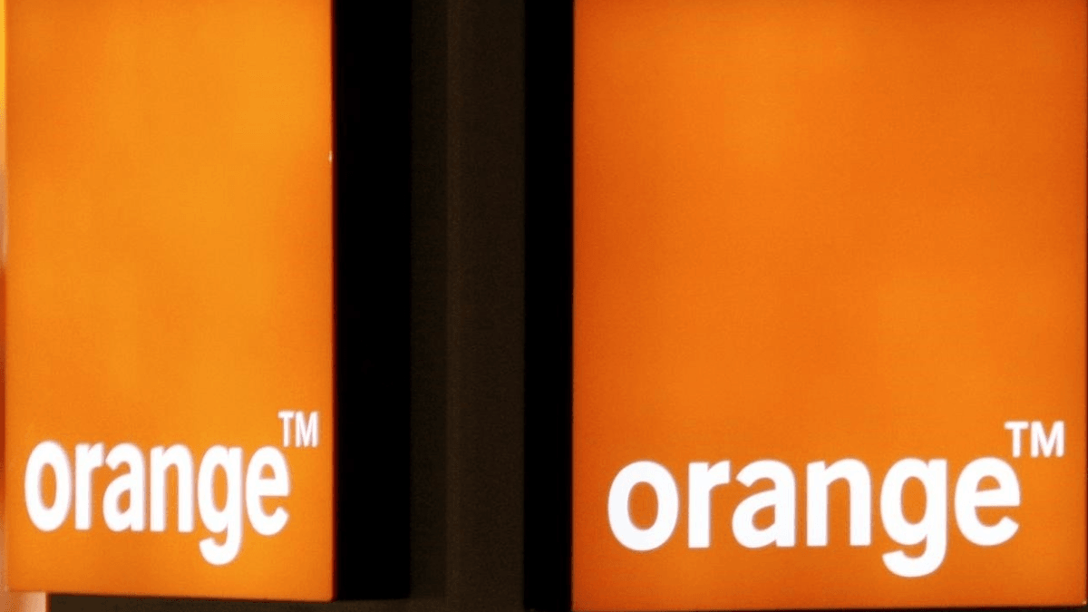 Оранж дата сайт. Оранж Армения. Реклама продажи оранжевое и черное. Оранжевый start оранжевый Твич.