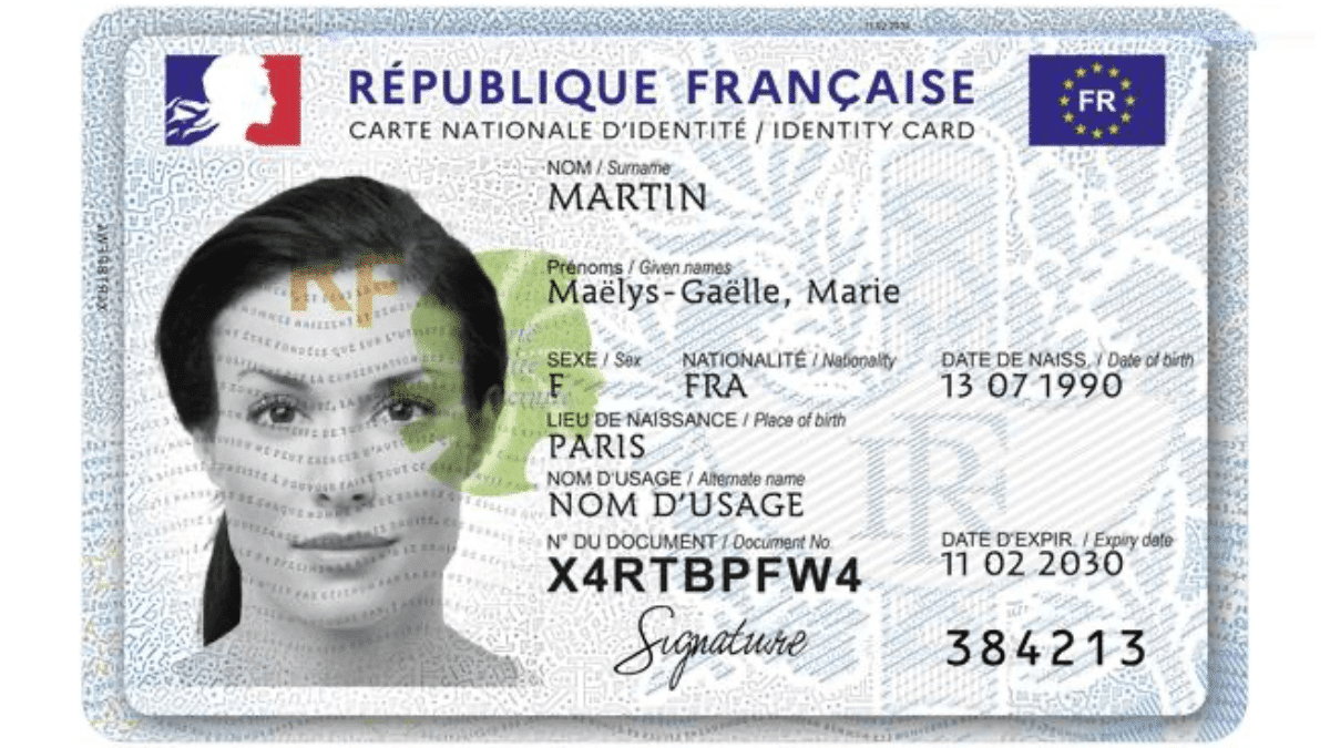 La carte d'identité bientôt sur smartphone Une application officielle pour avoir sa CNI sur mobile